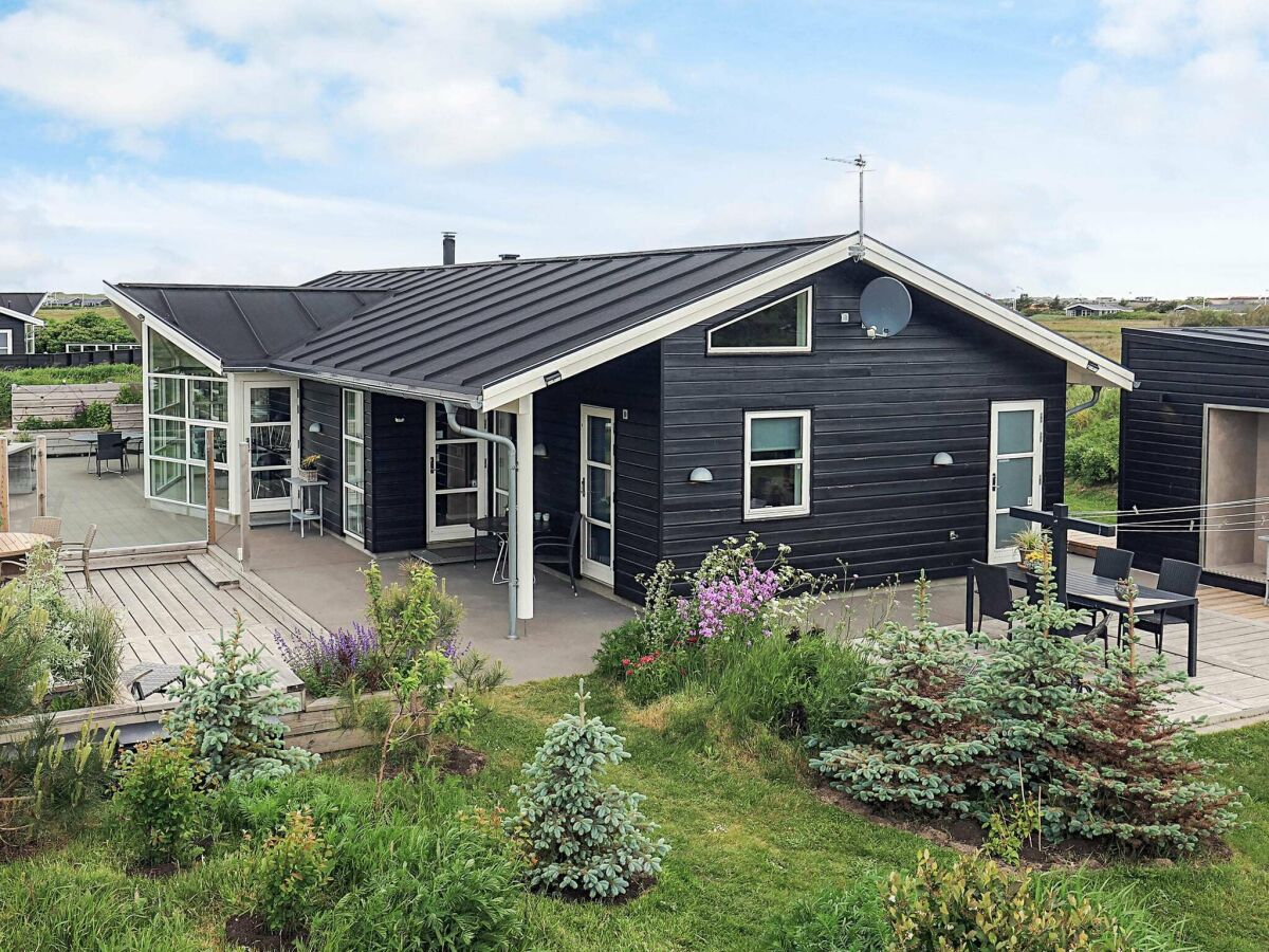 Holiday house 8 person holiday home in Løkken-By Traum