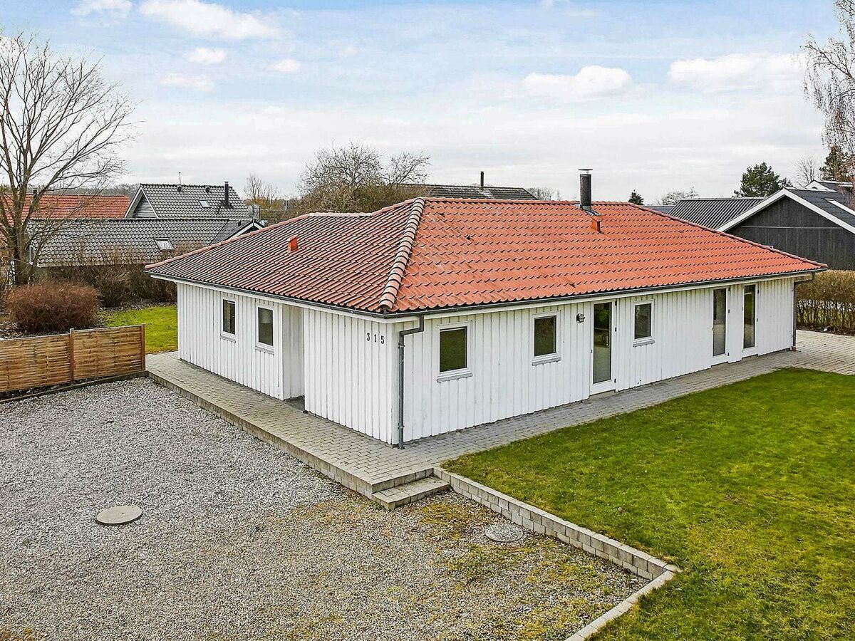 Holiday house 8 person holiday home in Juelsminde-By Traum - Outdoor photo 2