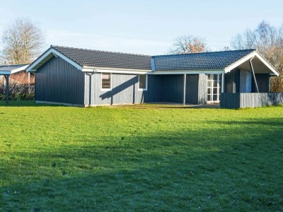 Holiday house 8 person holiday home in Børkop-By Traum - Holiday house