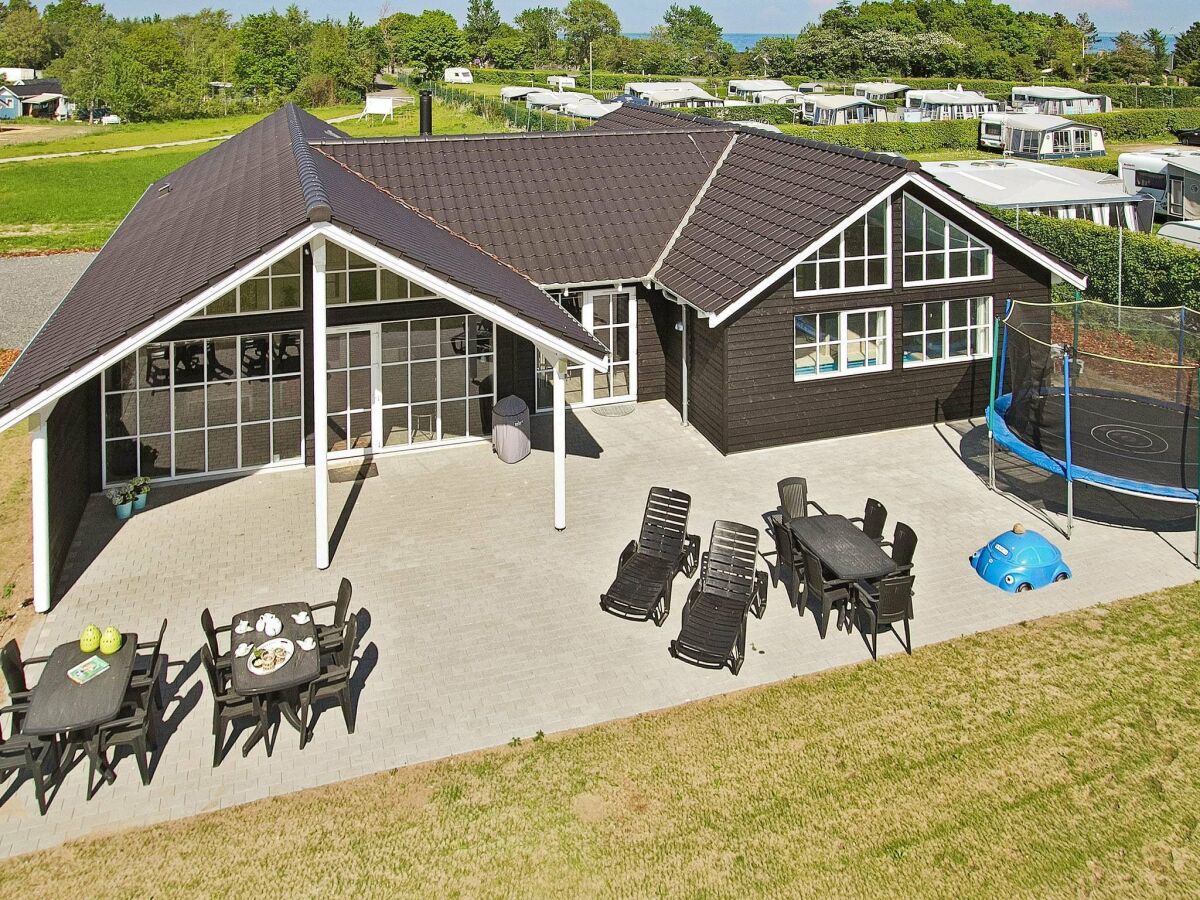 Holiday house Luxury Beach House with Pool - Outdoor photo 2