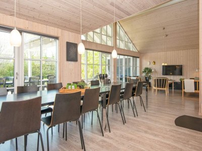 Holiday house Luxury Beach House with Pool - Outdoor photo 9