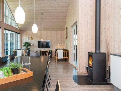 Holiday house Luxury Beach House with Pool - Outdoor photo 26