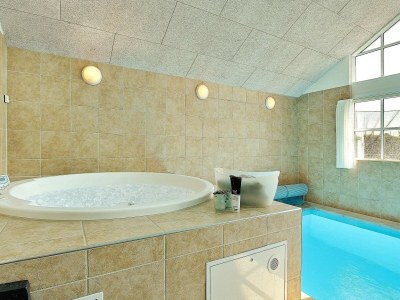 Holiday house Luxury Beach House with Pool - Outdoor photo 40