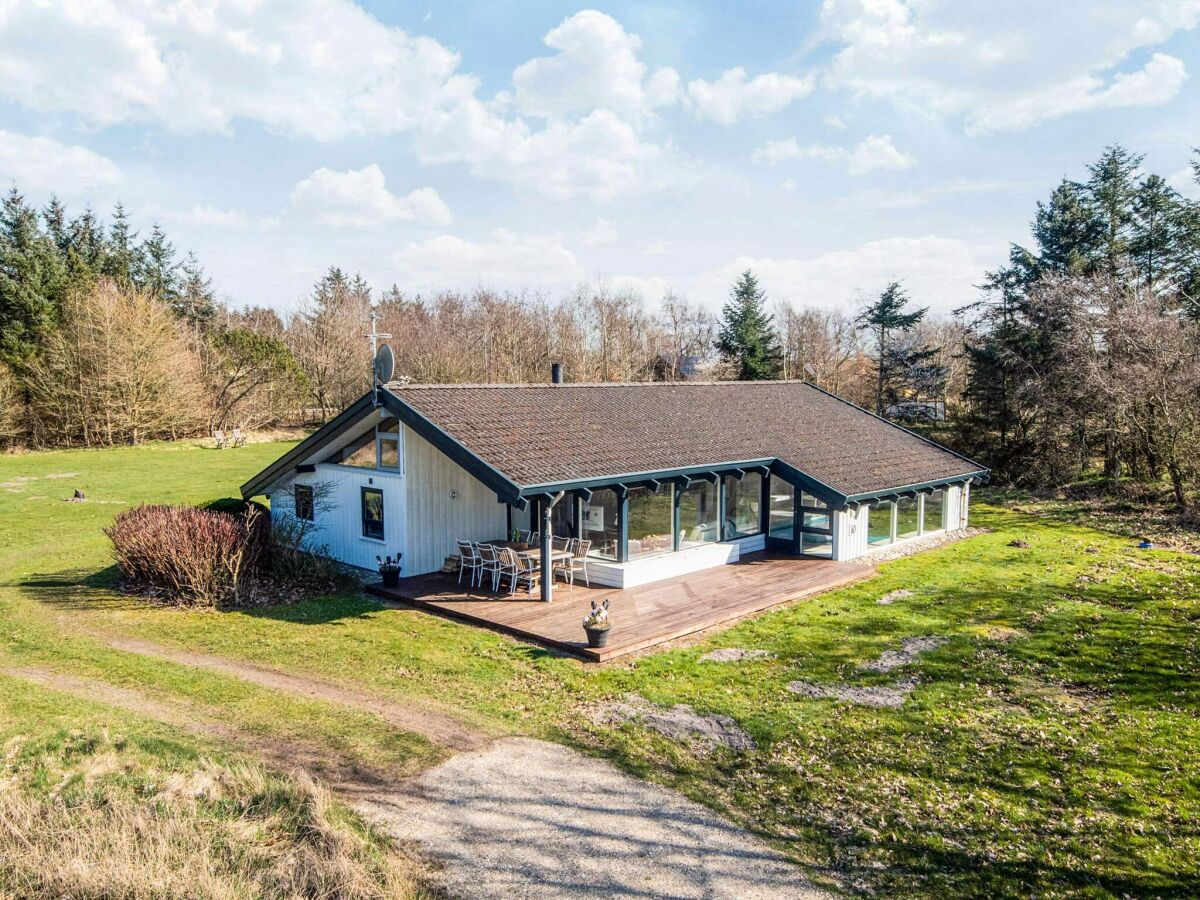 Holiday house 10 person holiday home in Bindslev-By Traum