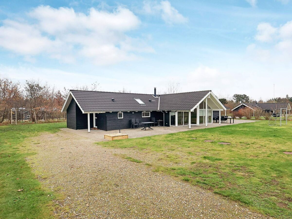 Holiday house 14 Personen Ferienhaus in Højslev - Outdoor photo 4