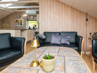 Holiday house Family Cottage with Terrace and Lawn - Outdoor photo 24