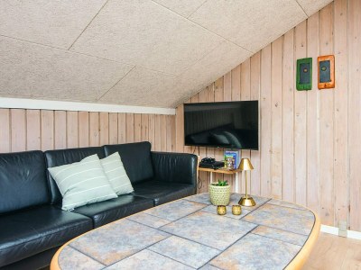 Holiday house Family Cottage with Terrace and Lawn - Outdoor photo 25