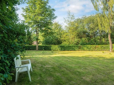Holiday house Family Cottage with Terrace and Lawn - Outdoor photo 37