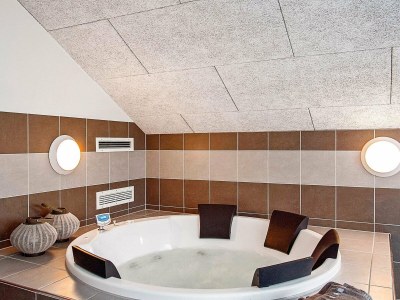 Holiday house 12 Personen Ferienhaus in Hasselberg - Outdoor photo 16