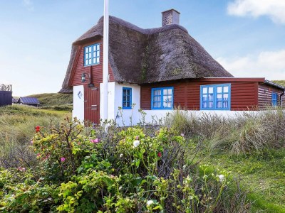 Holiday house Charmantes Strandhaus -- By Traum Ferienwohnungen - Outdoor photo 9