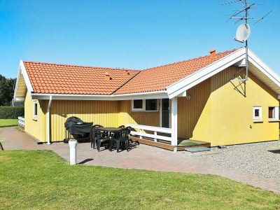 Holiday house 6 person holiday home in Nordborg-By Traum - Outdoor photo 2