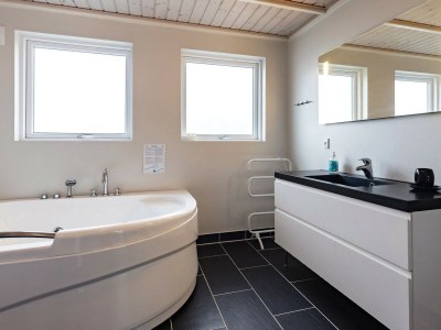 Holiday house 6 person holiday home in Hirtshals-By Traum - Outdoor photo 6