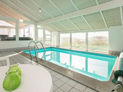 Holiday house Luxurioses Strandhaus mit Pool - Outdoor photo 14