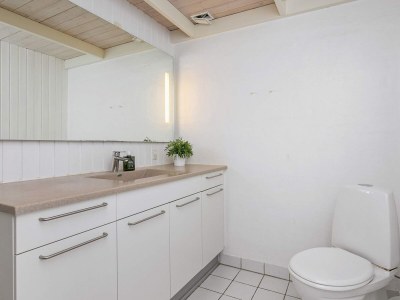 Holiday house Luxurioses Strandhaus mit Pool - Outdoor photo 19