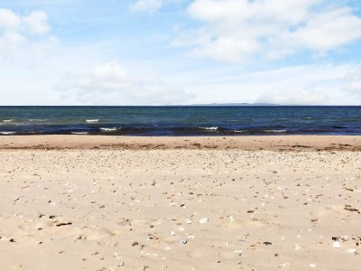 Holiday house 6 person holiday home in Dronningmølle-By Traum - Outdoor photo 10