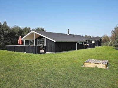 Holiday house 8 person holiday home in Hjørring-By Traum - Outdoor photo 2