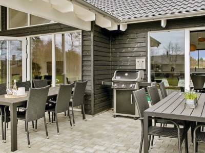 Holiday house Luxurioses Pool-Retreat in Blavand -- By Traum Ferienwohnungen - Outdoor photo 14