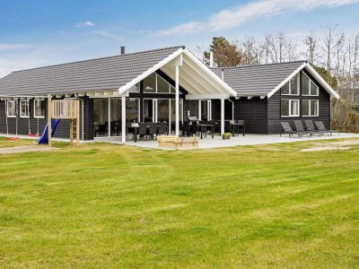 Holiday house Luxurioses Pool-Retreat in Blavand -- By Traum Ferienwohnungen - Outdoor photo 17