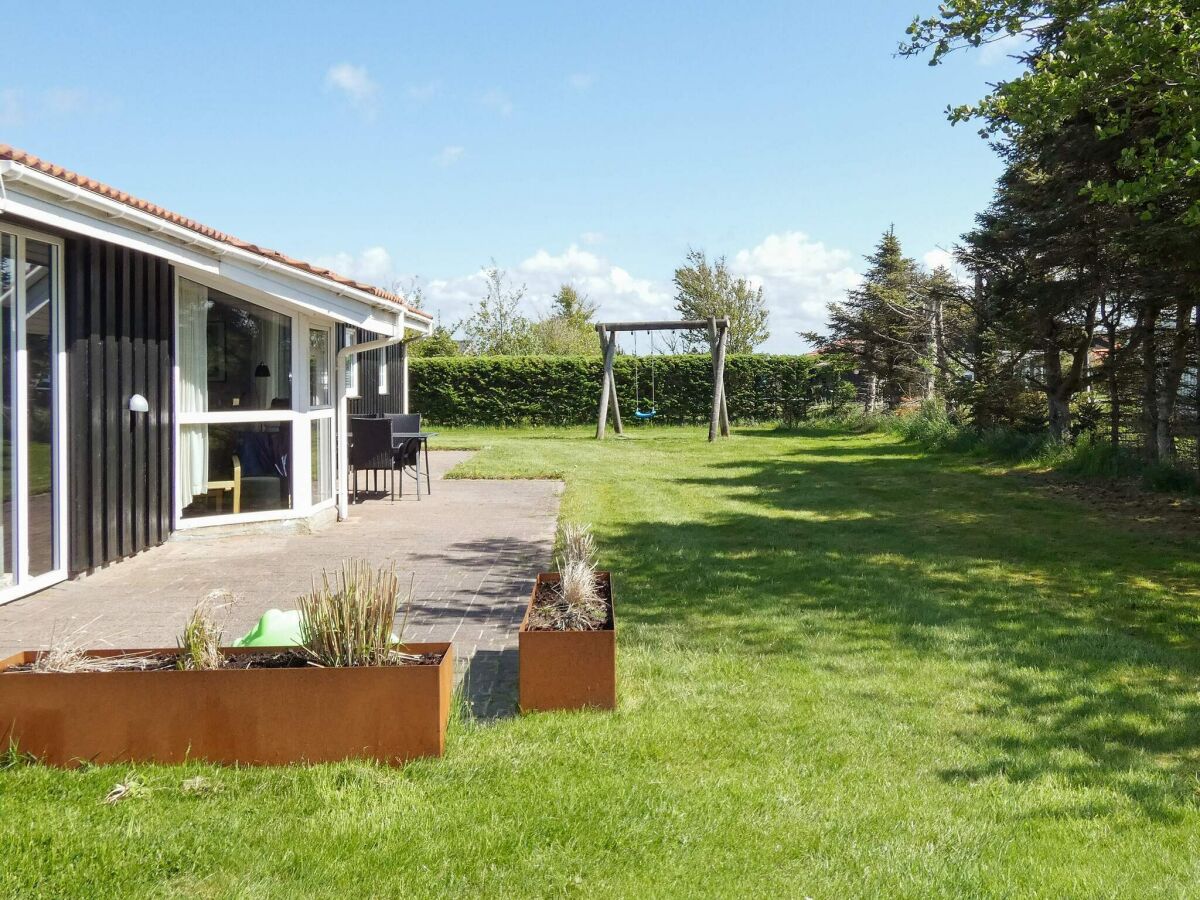 Holiday house 10 person holiday home in Løkken-By Traum - Outdoor photo 2