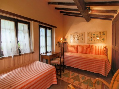 Farmhouse Farmhouse in Umbria with Garden Views - Features photo 18