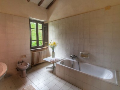 Farmhouse Farmhouse in Umbria with Garden Views - Features photo 28