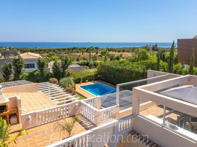 Holiday house Villa do Farol in Carvoeiro - Holiday house