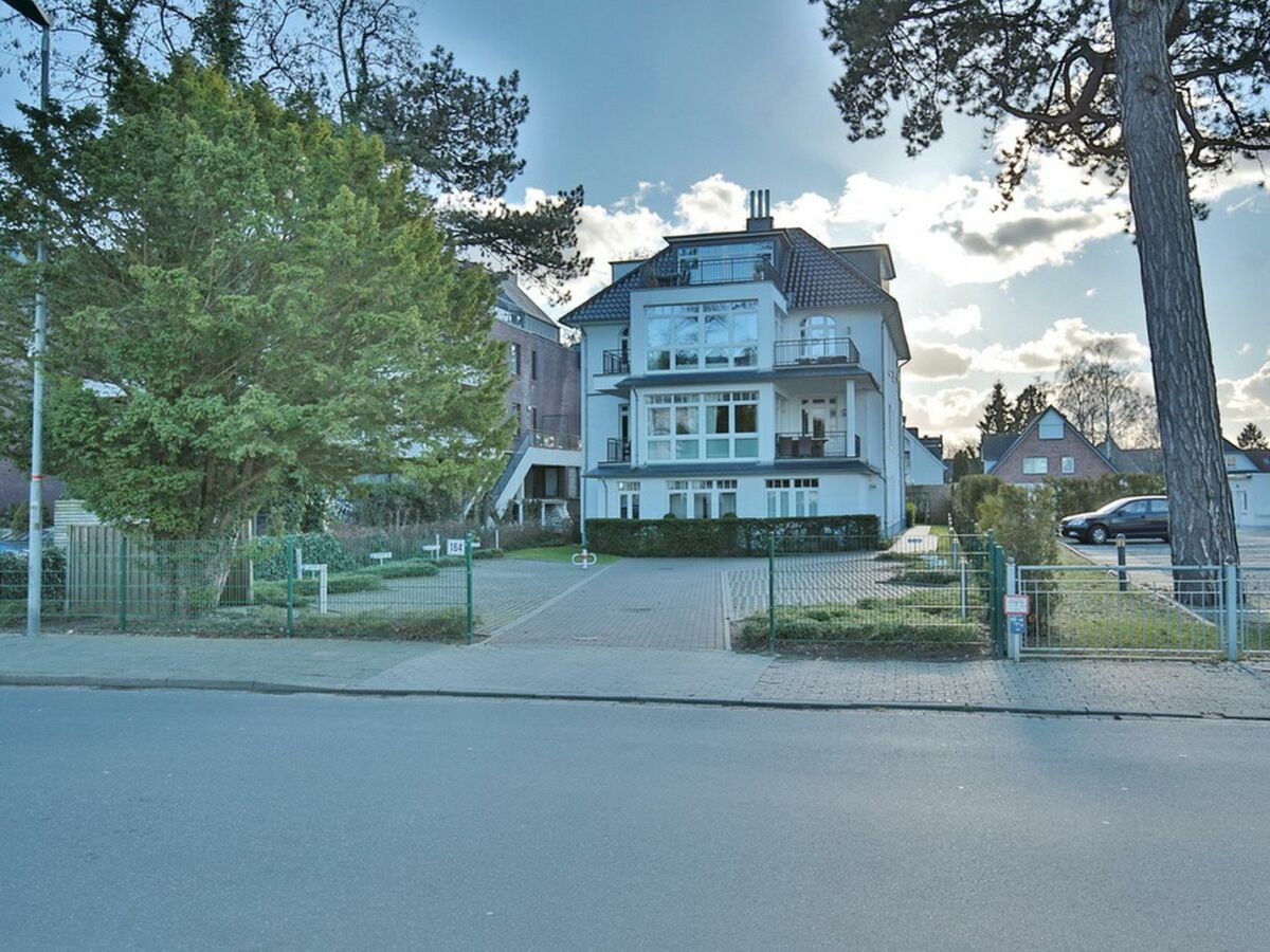 Holiday apartment Villa Strandallee 164 Appartement 5 - Outdoor photo 5