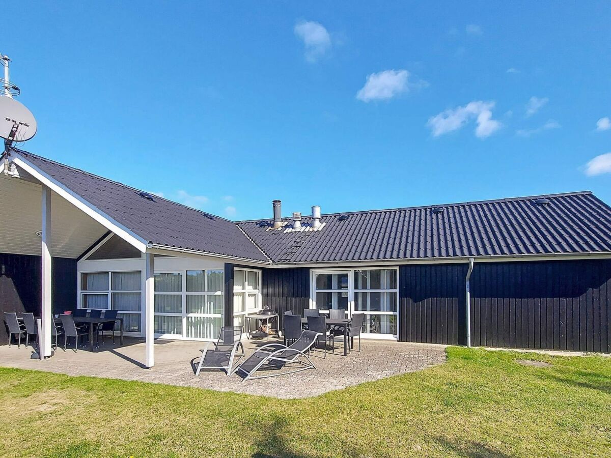 Holiday house 10 Personen Ferienhaus in Hadsund-By Traum
