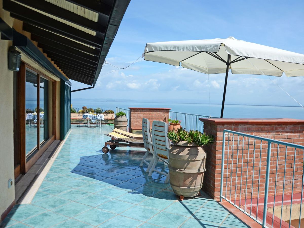 Holiday apartment Terrace by the Sea