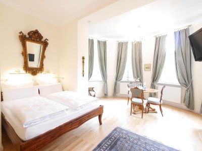 Holiday room Hotel Rotdorn - Features photo 9