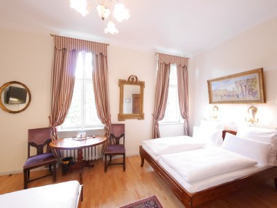 Holiday room Hotel Rotdorn - Features photo 10