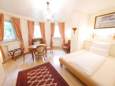 Holiday room Hotel Rotdorn - Features photo 12