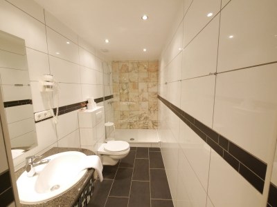 Holiday room Hotel Rotdorn - Features photo 14