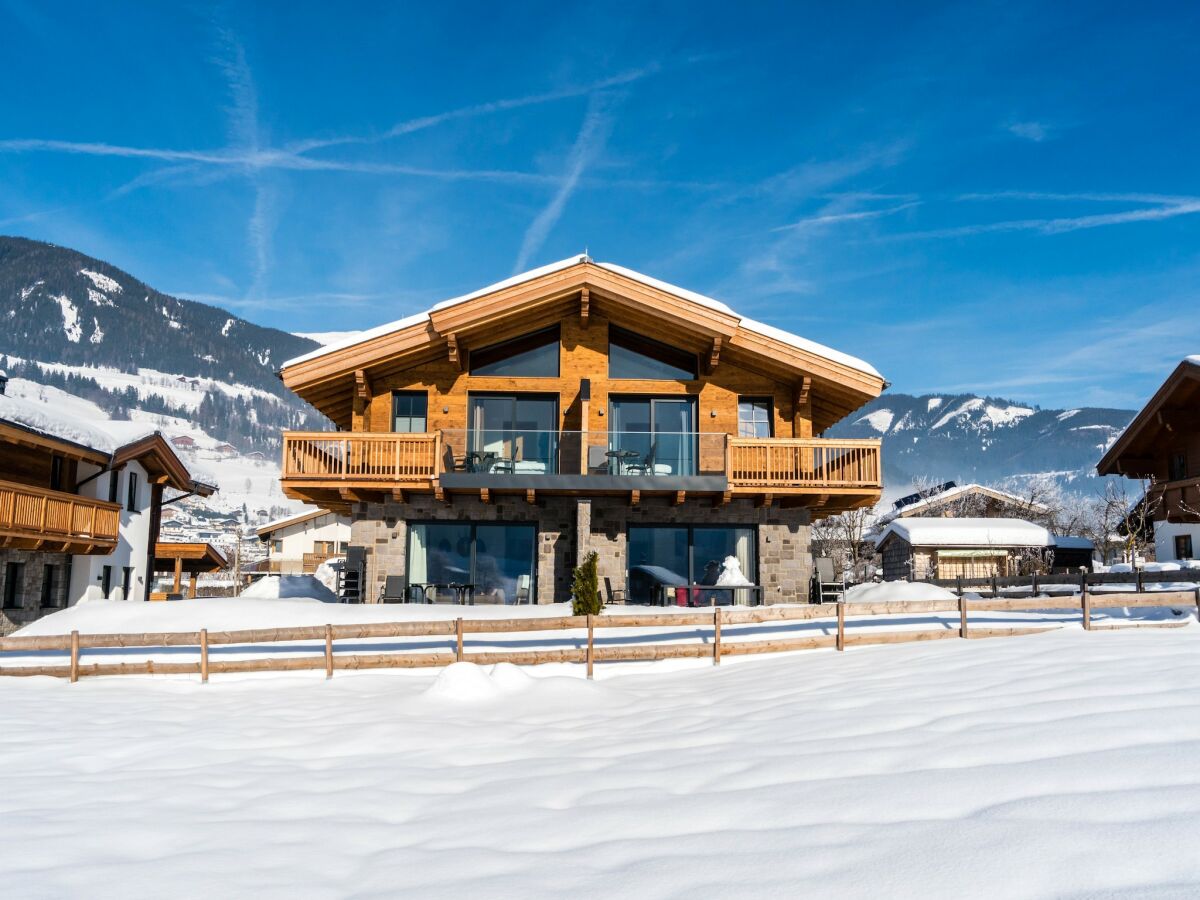 Holiday house Chalet in Niedernsill near Ski Slopes - Outdoor photo 4