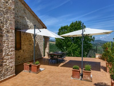 Villa Belvilla by OYO Villa Due Olive in Todi - Villa