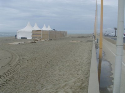 Holiday house Centrally located on the sandy beach - Environment photo 18