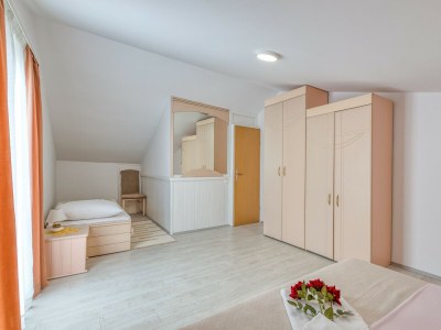 Apartment Apartments Slavica - Apartment A4 with Terrace - Features photo 11