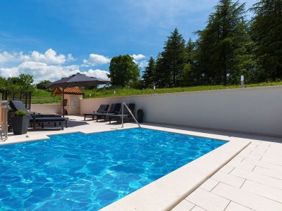 Villa - No title - - Outdoor photo 4