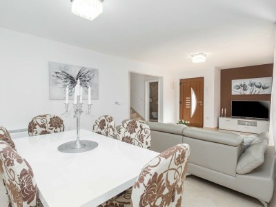 Villa - No title - - Features photo 15