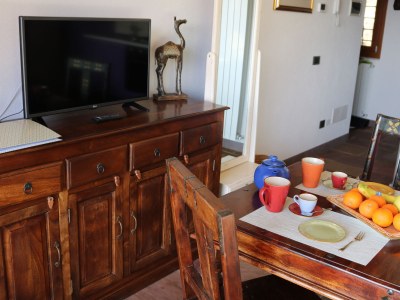 Finca Cascina Borchina Violetta Landgut Traumseeblick - Features photo 16