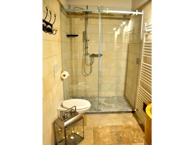 Finca Cascina Borchina Violetta Landgut Traumseeblick - Features photo 23