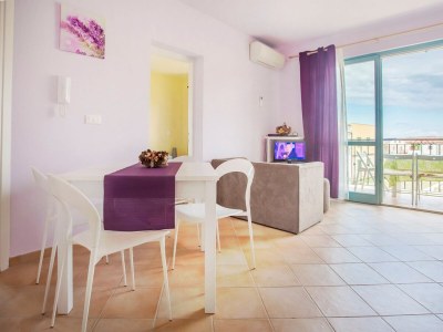 Apartment - Apartment Tia with Balcony in Resort Gedici with Shared Pool - Features photo 10