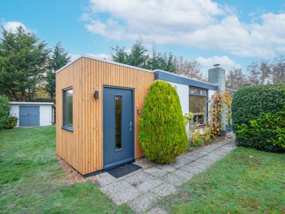 Bungalow De Wijnhof in De Koog - Bungalow