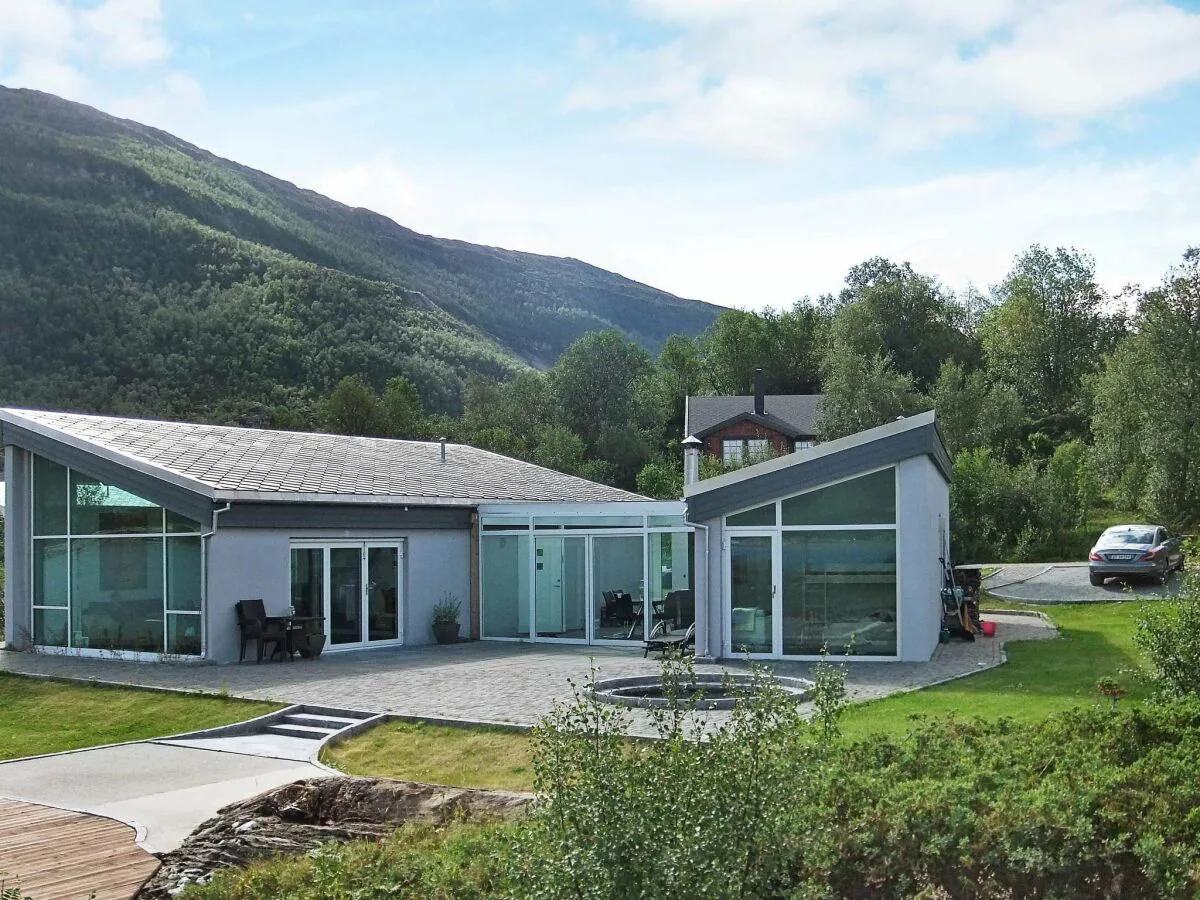 Holiday house 9 Personen Ferienhaus in Inndyr - Outdoor photo 3