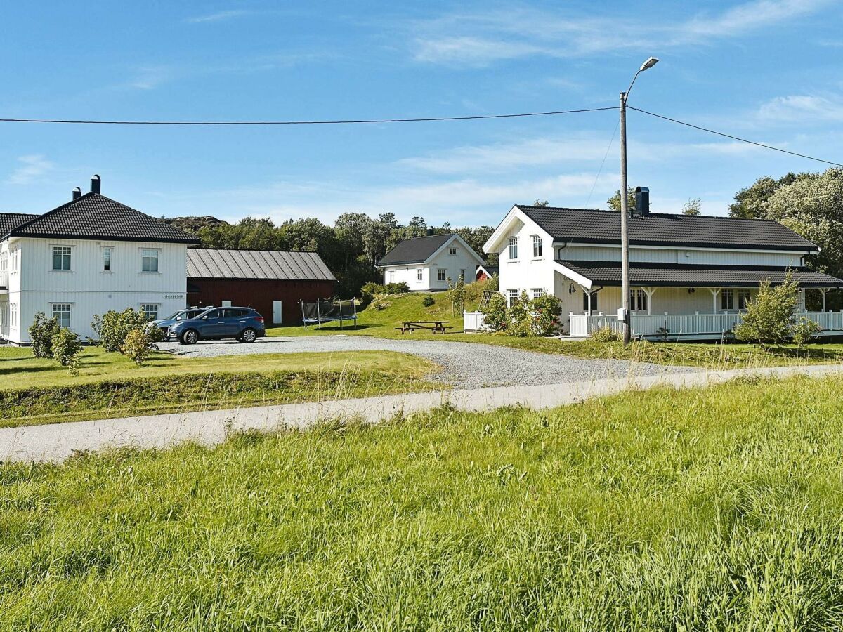 Holiday house 8 person holiday home in Oksvoll - Outdoor photo 4