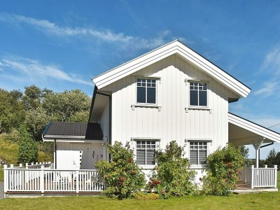 Holiday house 8 person holiday home in Oksvoll - Outdoor photo 2