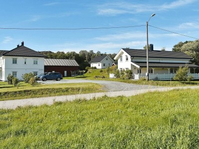 Holiday house 8 person holiday home in Oksvoll - Outdoor photo 4