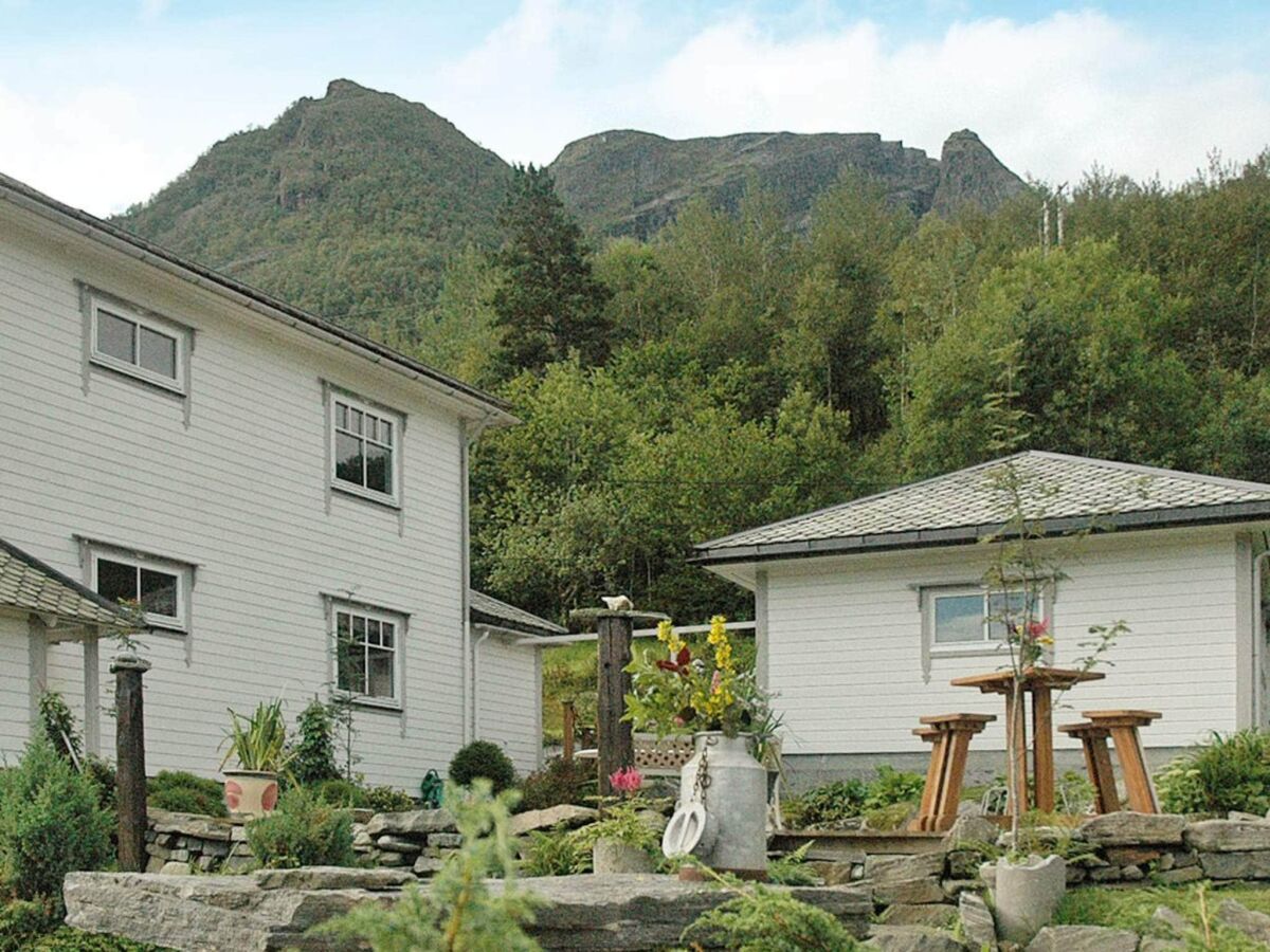 Holiday house 11 Personen Ferienhaus in Syvde - Outdoor photo 4