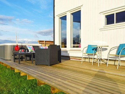 Holiday house 10 person holiday home in Laukvik - Outdoor photo 3
