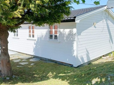 Holiday house 4 Personen Ferienhaus in Austrheim - Outdoor photo 7